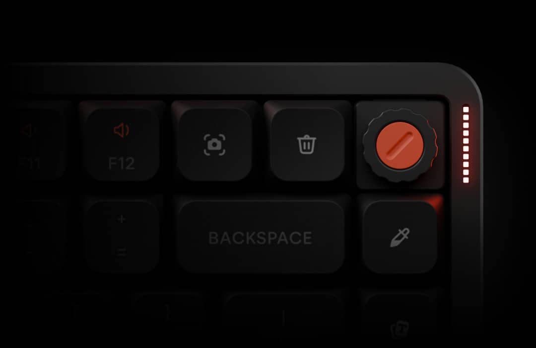 Close-up of the keyboard's rotary knob